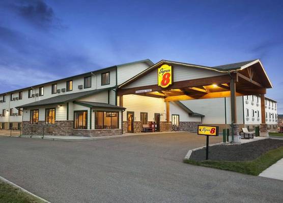 Super 8 by Wyndham Bozeman 1