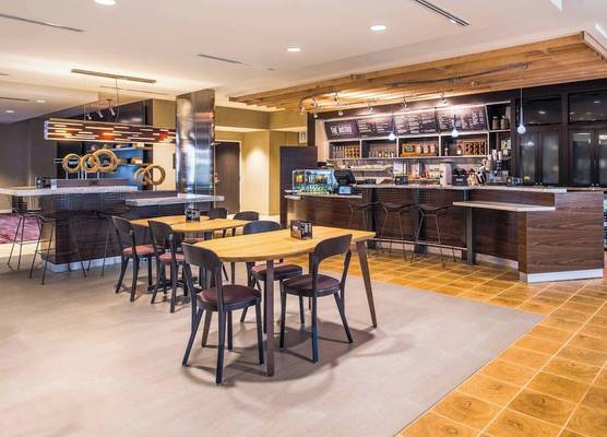 Courtyard by Marriott Detroit Farmington 1