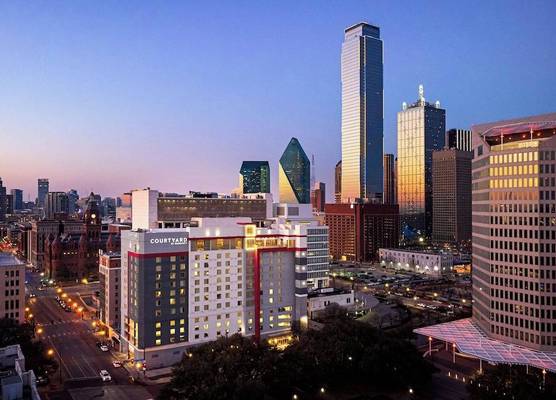Courtyard by Marriott Dallas Downtown/Reunion District 1