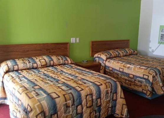 Relax Inn Motel 1
