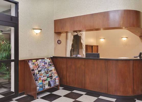 La Quinta Inn by Wyndham Queens (New York City) 1