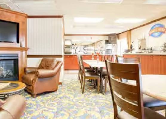 Baymont by Wyndham Battle Creek/I-94 1