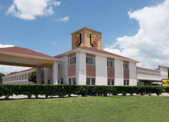 Super 8 by Wyndham Rosenberg TX 1
