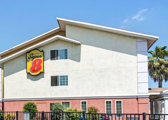 Super 8 by Wyndham Sacramento/Florin Rd 1