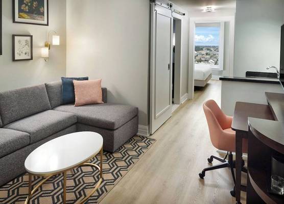 Courtyard by Marriott New Orleans French Quarter/Iberville 1