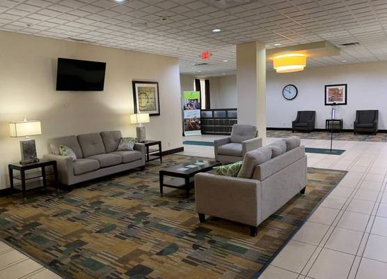 Quality Inn & Suites Downtown Mansfield 1