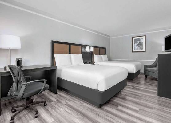 Baymont by Wyndham Austin University Area 1