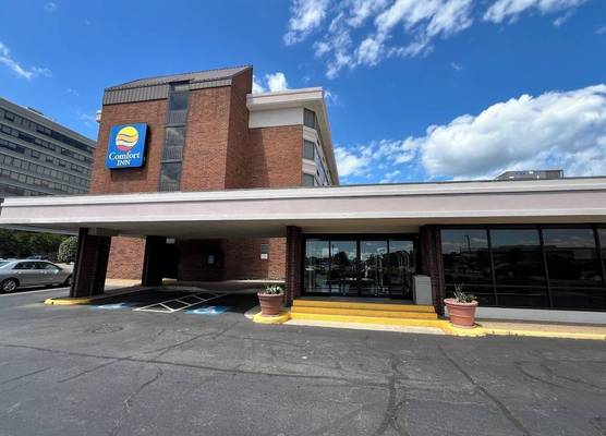 Comfort Inn Springfield 1