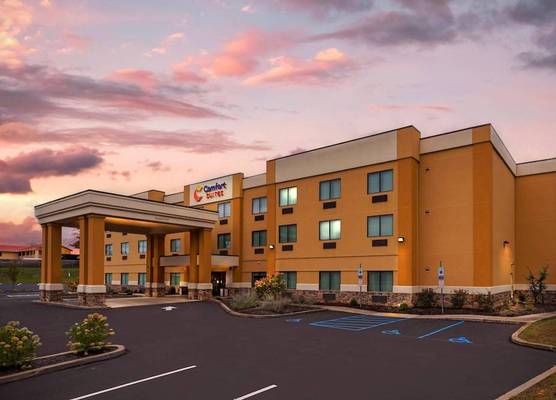 Comfort Suites Lewisburg near University 1
