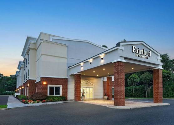 Fairfield by Marriott Medford Long Island 1