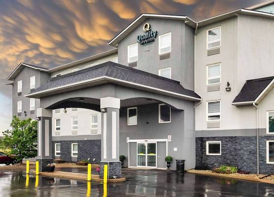 Quality Inn & Suites 1