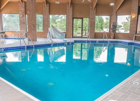 Quality Inn Grand Rapids North 1