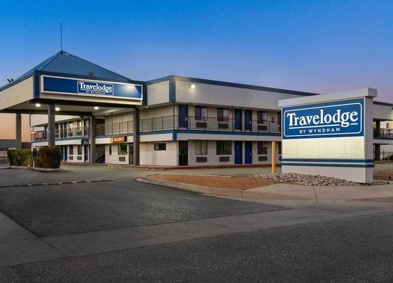 Travelodge by Wyndham Albuquerque West 1
