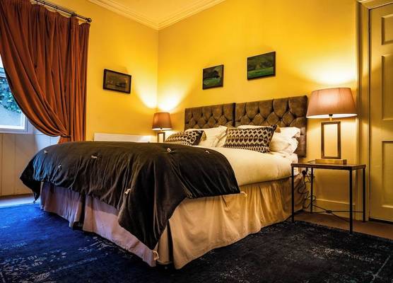 Six Brunton Place Guest House 1
