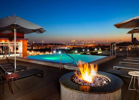 Canvas Hotel Dallas 1