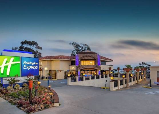 Holiday Inn Express SAN DIEGO AIRPORT-OLD TOWN by IHG 1