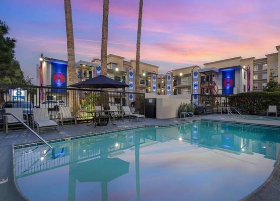 Best Western Courtesy Hotel - Anaheim Resort Amusement Park 1