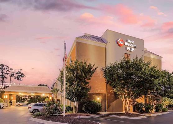 Best Western Plus Wilmington - Wrightsville Beach 1