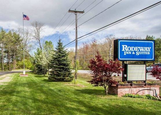 Rodeway Inn & Suites Brunswick near Hwy 1 1