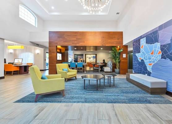 Holiday Inn Express PALESTINE by IHG 1