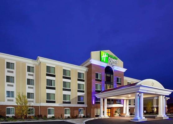 Holiday Inn Express & Suites NIAGARA FALLS by IHG 1