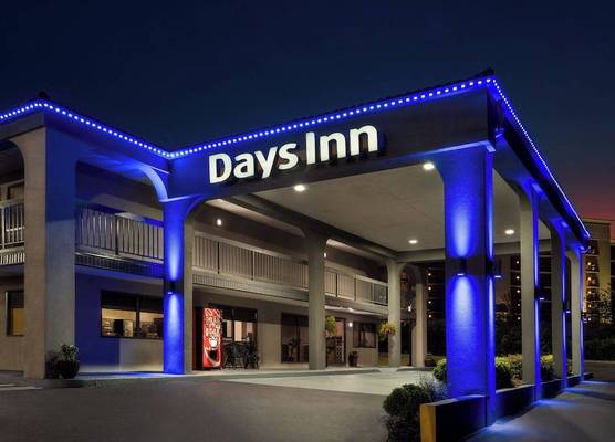 Days Inn by Wyndham Anderson 1