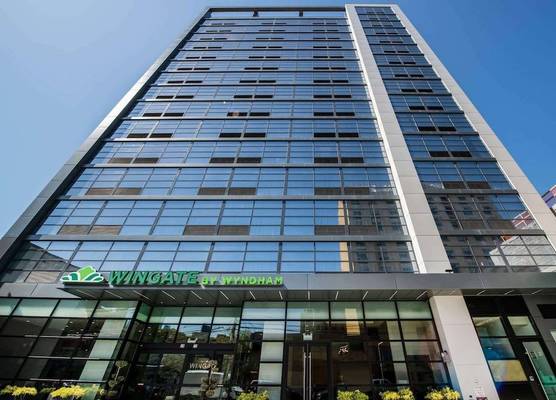 Wingate by Wyndham Long Island City 1