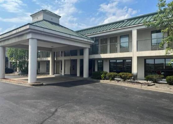 Studio 6 Suites Louisville KY Airport/Expo Center 1