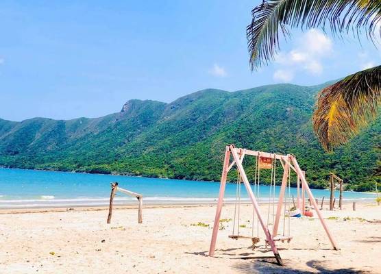 Tan Son Nhat Con Dao Resort 1
