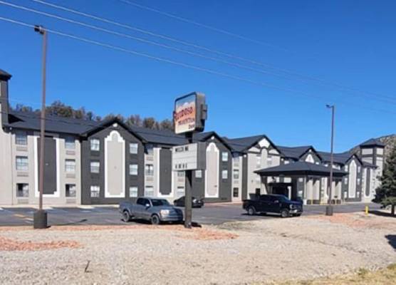 Ruidoso Mountain Inn 1