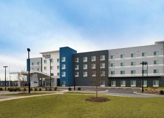 Fairfield Inn & Suites by Marriott Charlotte University Research Park 1