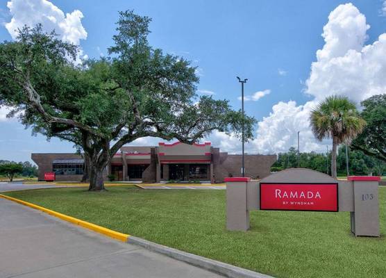 Ramada by Wyndham Diamondhead I-10 Gulfport 1