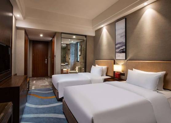Ramada Encore by Wyndham Wuhan Caidian 1