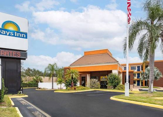 Days Inn by Wyndham N Orlando/Casselberry 1