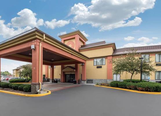 Quality Inn & Suites Brownsburg - Indianapolis West 1