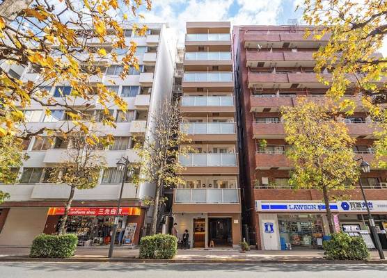 Dash Living Shinjuku 1