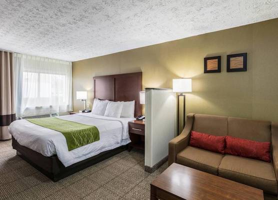 Comfort Inn Medford-Long Island 1