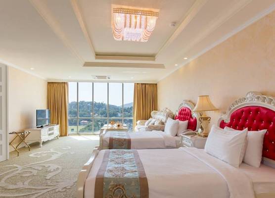 The Grand Kandyan 1