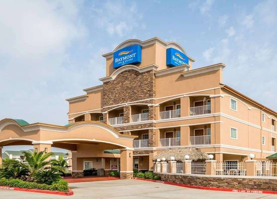 Baymont by Wyndham Galveston 1