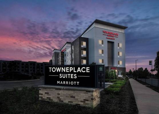 TownePlace Suites by Marriott Milwaukee Oak Creek 1