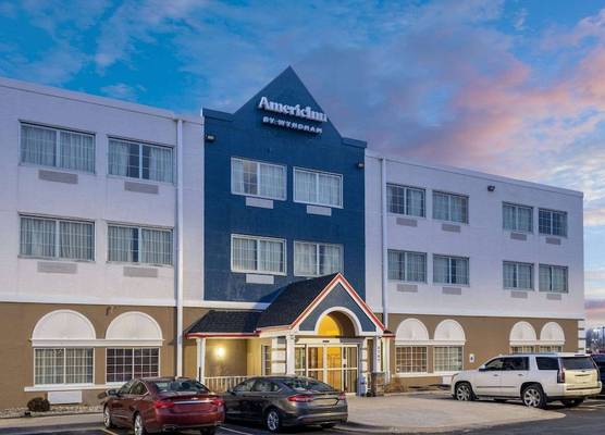 AmericInn by Wyndham Cedar Rapids North 1