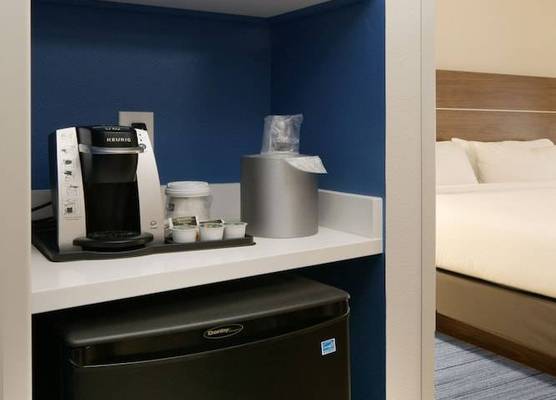Holiday Inn Express & Suites WILLIAMSTOWN - GLASSBORO by IHG 1
