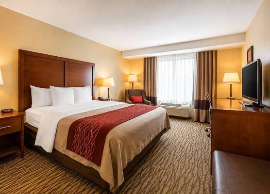 Comfort Inn Pomona near Fairplex 1