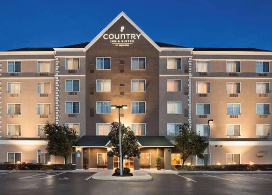 Country Inn & Suites by Radisson, Ocala Southwest 1
