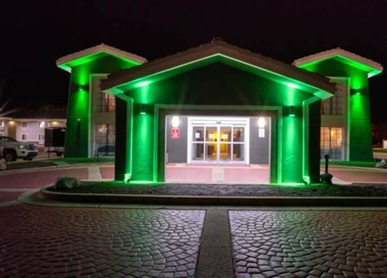 La Quinta Inn by Wyndham Champaign 1