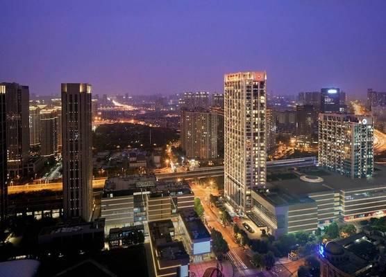 Sheraton Grand Wuhan Hankou Hotel 1