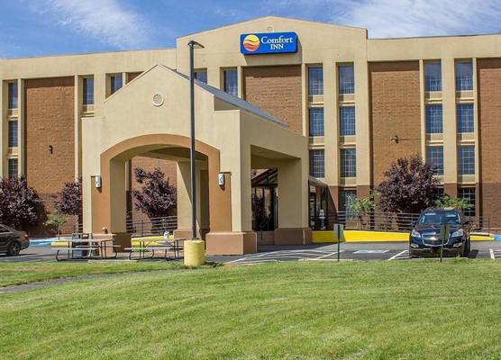 Comfort Inn Wethersfield - Hartford 1