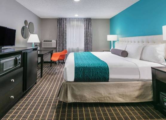 Howard Johnson by Wyndham Near Schlitterbahn 1