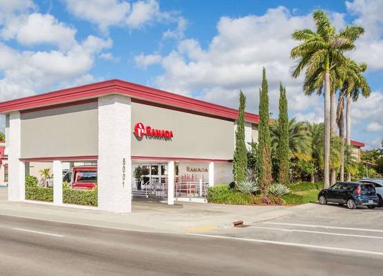 Ramada by Wyndham Miami Springs/Miami International Airport 1