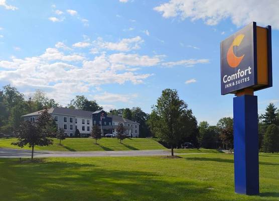 Comfort Inn & Suites Tunkhannock 1